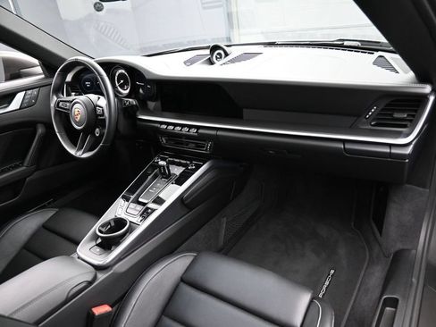 Certified 2023 Porsche 911 Carrera 4S AWD/4WD image 30