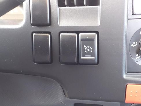 New 2025 Chevrolet Low Cab Forward 5500XG image 9