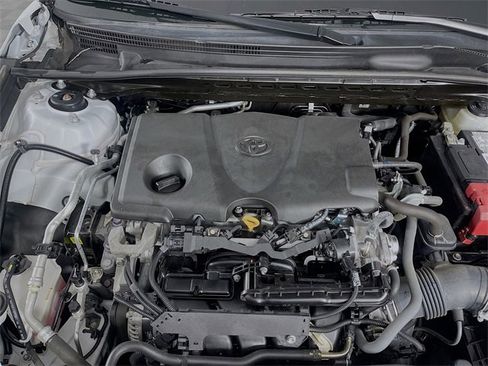 Used 2023 Toyota Camry SE image 29