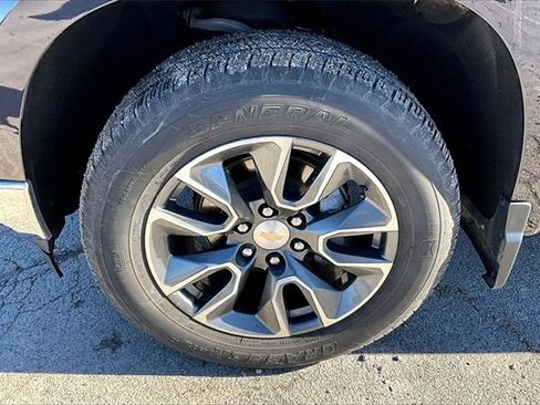 Used 2023 Chevrolet Silverado 1500 LT image 35