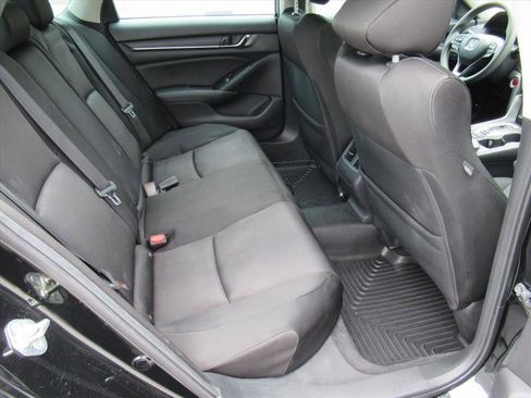 Used 2019 Honda Accord EX image 29