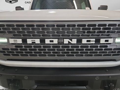 Used 2023 Ford Bronco Badlands AWD/4WD image 42