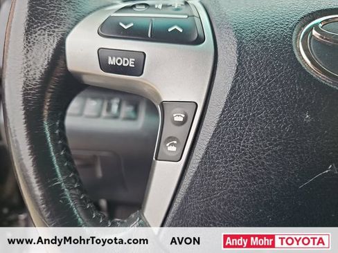 Used 2012 Toyota Highlander Limited w/ Tow Pkg AWD/4WD image 17