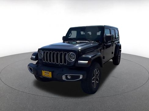 Used 2025 Jeep Wrangler Unlimited Sahara AWD/4WD image 4