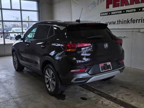 Used 2020 Buick Encore GX Essence w/ Experience Buick Package image 3