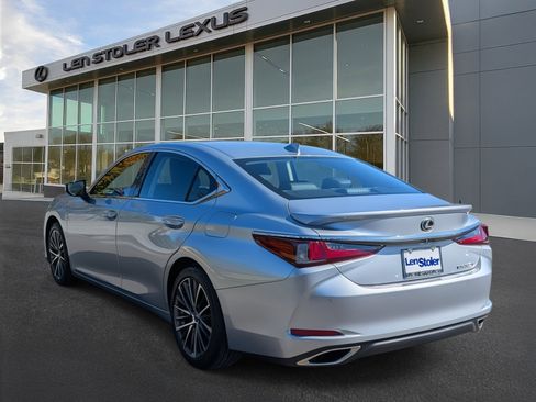 Used 2023 Lexus ES 350 w/ Premium Package image 5