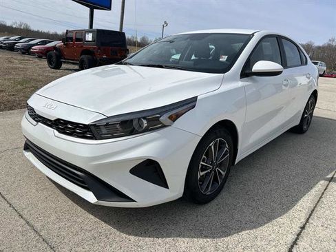 Used 2024 Kia Forte LXS image 8