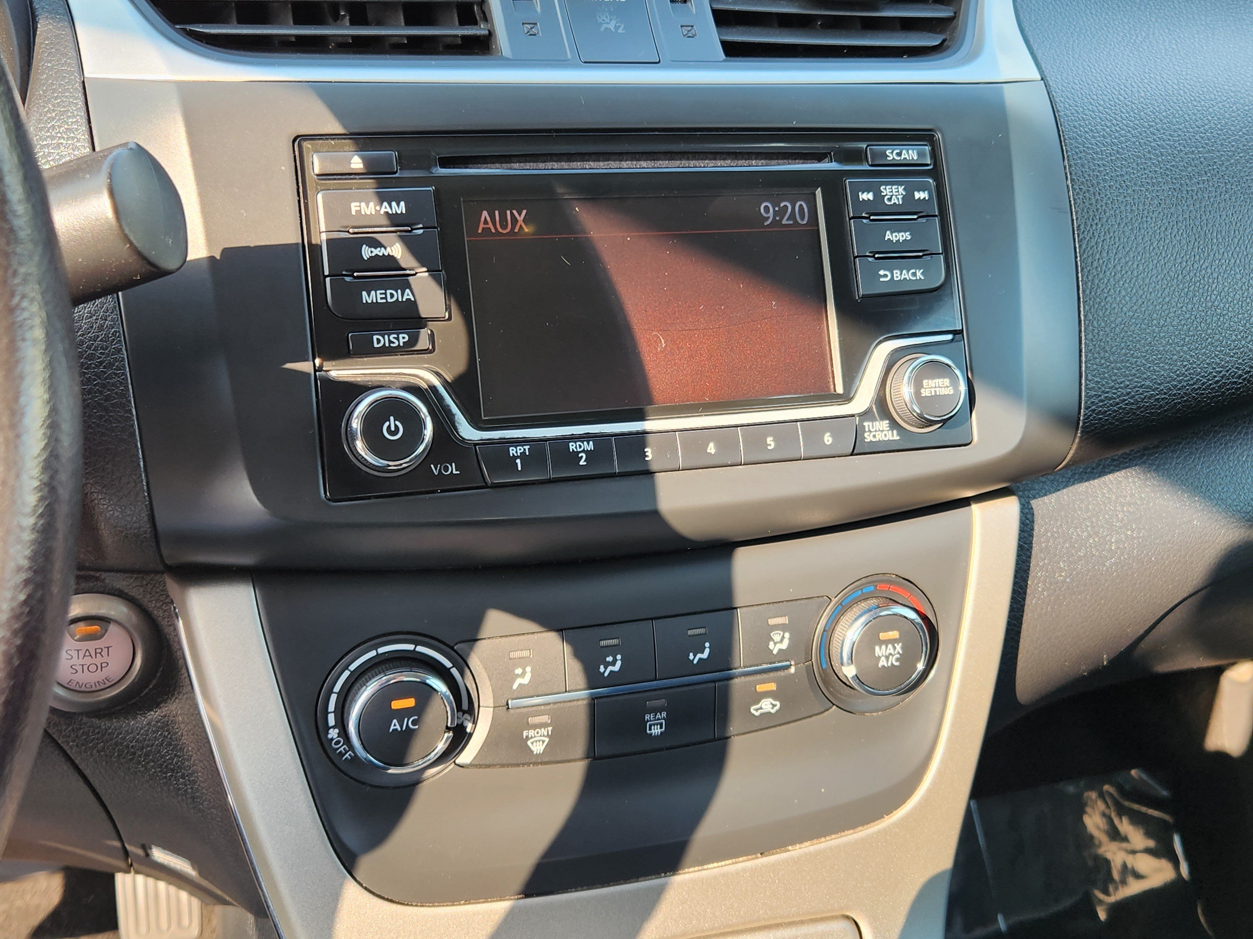 Used 2015 Nissan Sentra SV FWD image 20