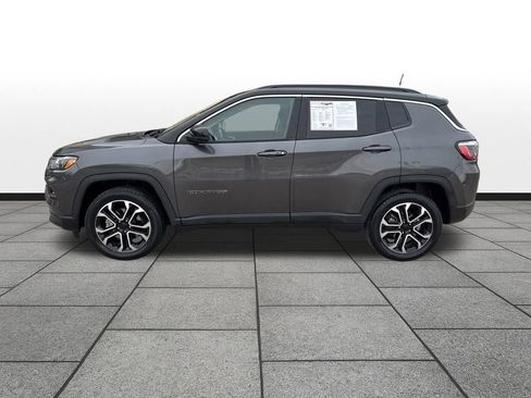 Used 2022 Jeep Compass Limited image 2