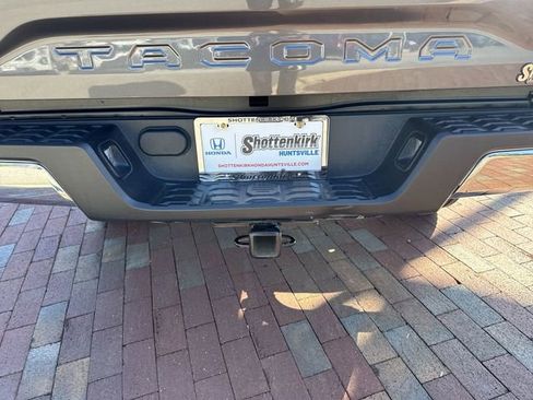 Used 2023 Toyota Tacoma SR5 RWD image 29