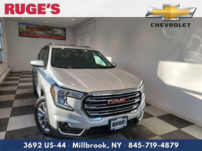 Used 2022 GMC Terrain SLT w/ Tech Package