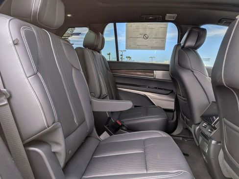 New 2026 Cadillac Vistiq Luxury image 37