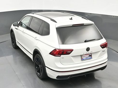 Used 2023 Volkswagen Tiguan SE R-Line FWD image 31