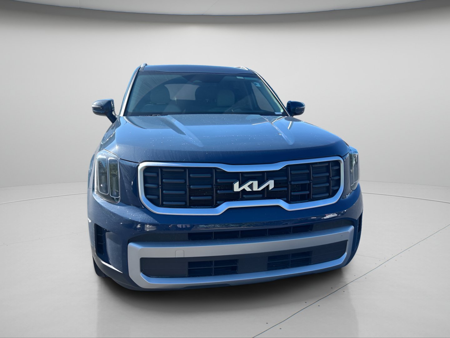 Used 2023 Kia Telluride S AWD/4WD image 3