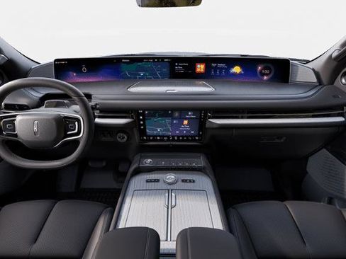 New 2025 Lincoln Navigator Reserve w/ Jet Appearance Package AWD/4WD image 7