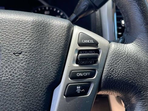 Used 2021 Nissan Titan SV w/ SV Convenience Package AWD/4WD image 38
