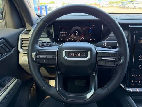 Used 2024 GMC Acadia AT4 w/ Luxury Package AWD/4WD image 19