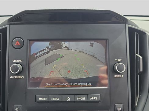 Used 2024 Subaru Crosstrek 2.0i AWD/4WD image 18