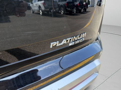 Used 2023 Nissan Pathfinder Platinum AWD/4WD image 30