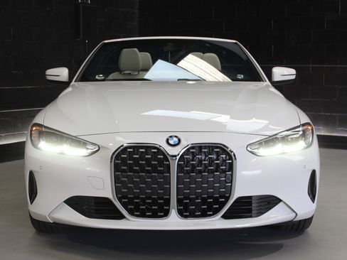 Used 2022 BMW 430i xDrive Convertible w/ Premium Package 2 image 9