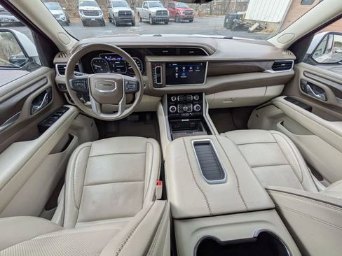 Used 2021 GMC Yukon Denali w/ Denali Ultimate Package image 33
