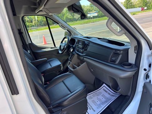Used 2023 Ford Transit 250 Medium Roof RWD image 29