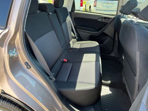 Used 2014 Subaru Forester 2.5i Premium w/ Popular Package #2 AWD/4WD image 17