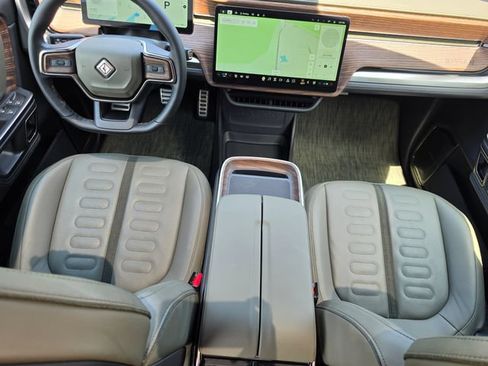 Used 2023 Rivian R1S Launch Edition AWD/4WD image 47