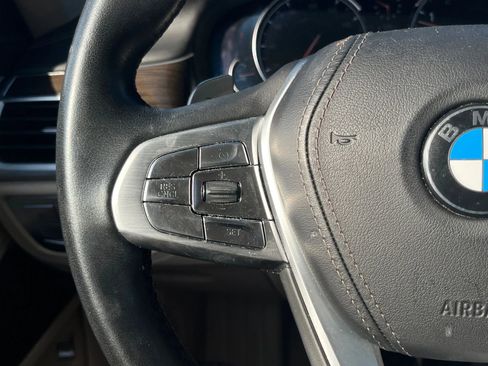 Used 2017 BMW 740i xDrive 740i xDrive Sedan 4D image 28