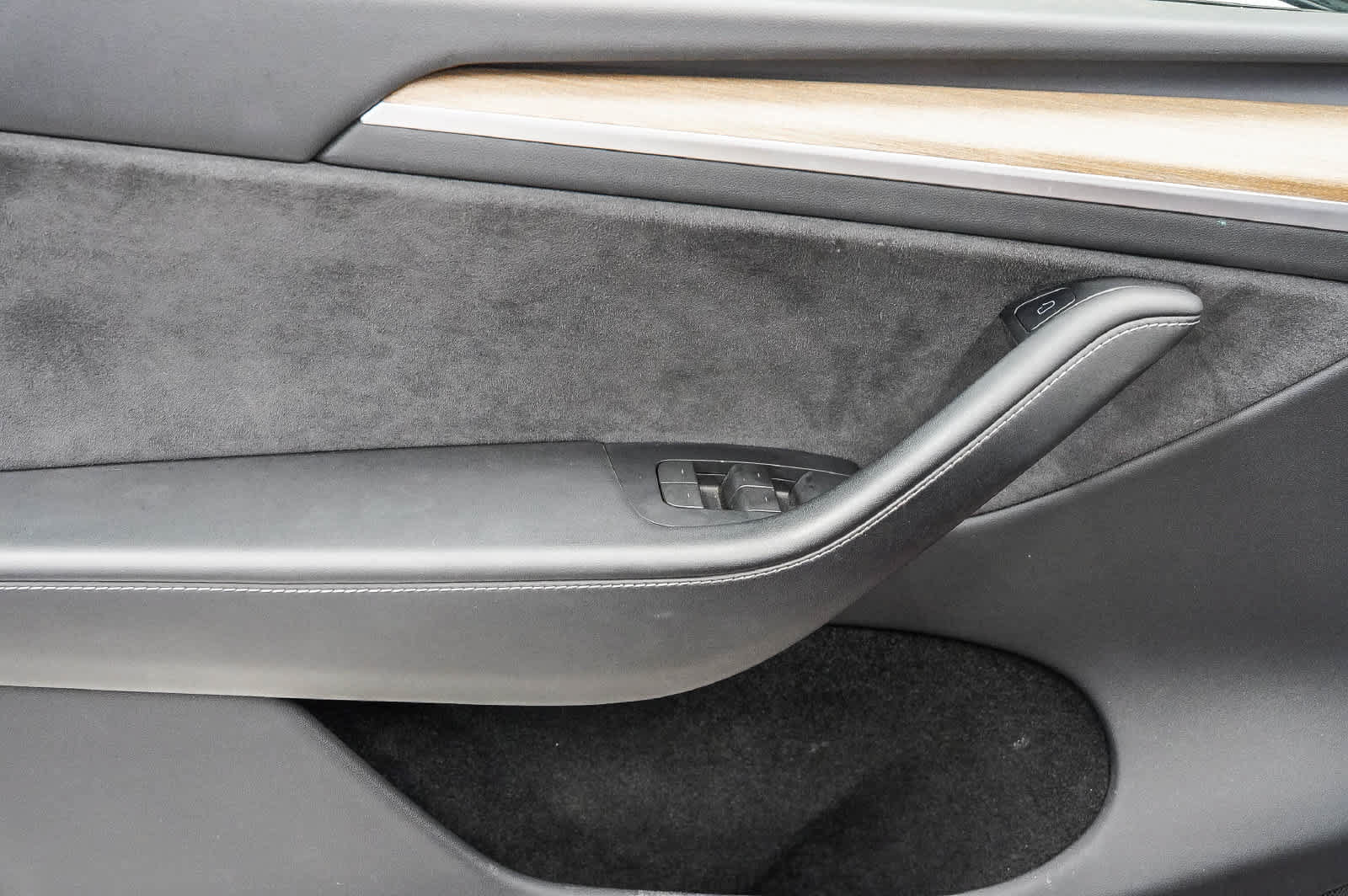 Used 2022 Tesla Model Y Long Range AWD/4WD image 21
