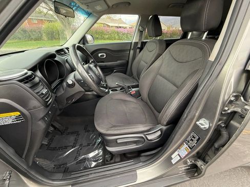 Used 2015 Kia Soul image 7