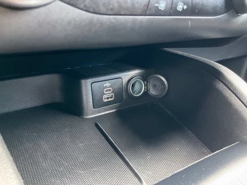 Used 2025 Ford Escape Active AWD/4WD image 10