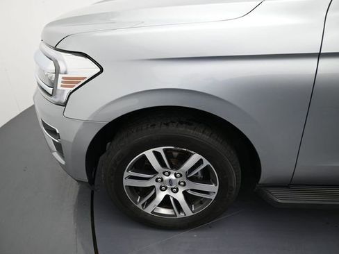 Used 2024 Ford Expedition Max Limited image 9
