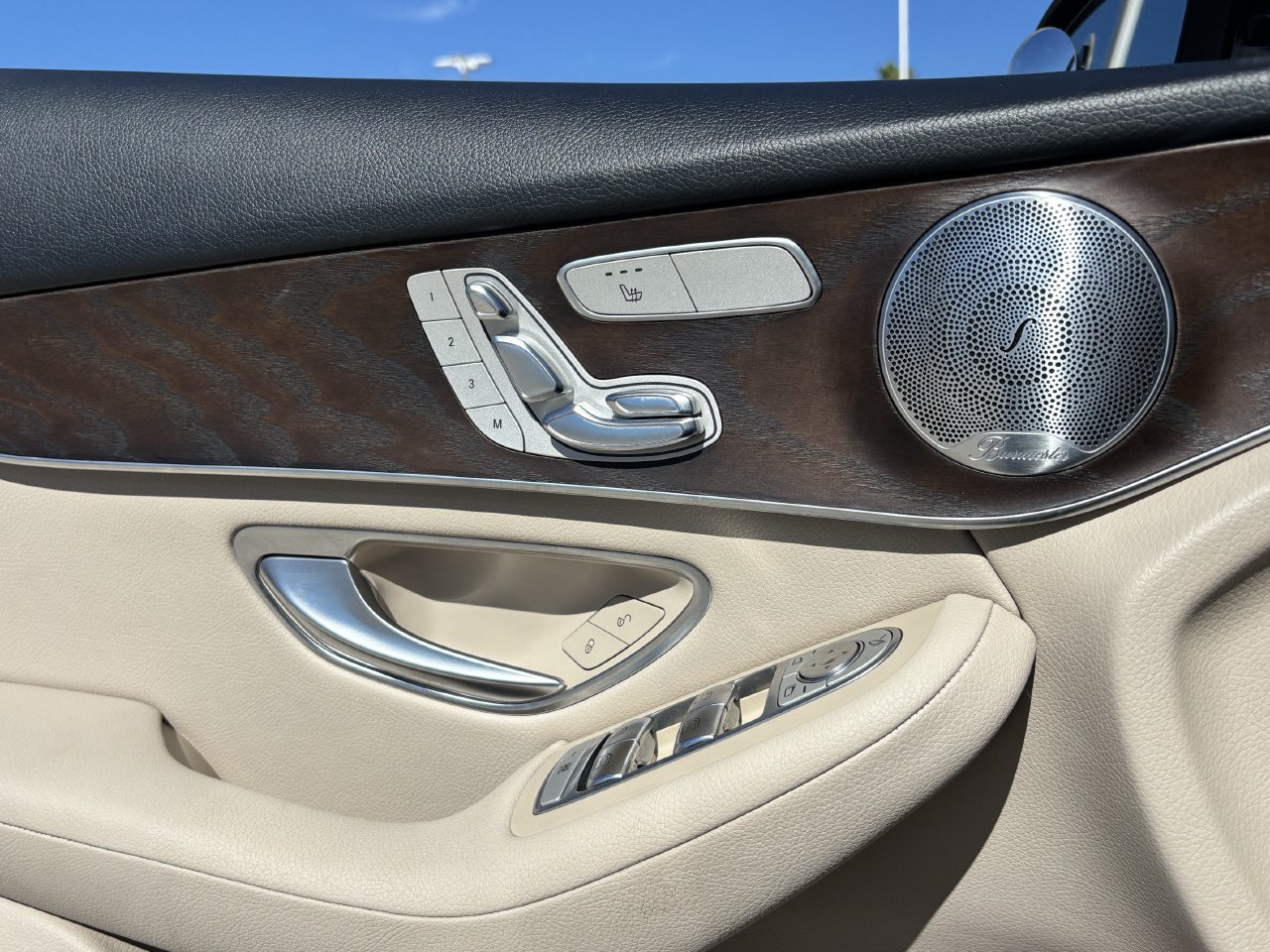 Used 2019 Mercedes-Benz GLC 300 4MATIC image 20