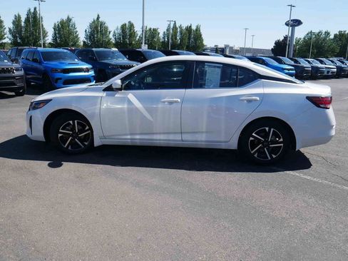 Used 2024 Nissan Sentra SV FWD image 14