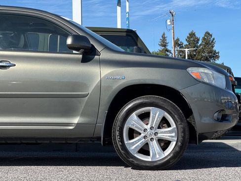 Used 2010 Toyota Highlander Limited image 36