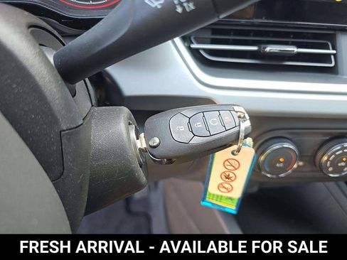 Used 2026 Chevrolet Trax RS FWD image 15