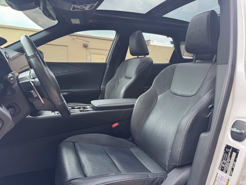 Used 2023 Lexus RX 350 AWD w/ Cold Area Package image 23