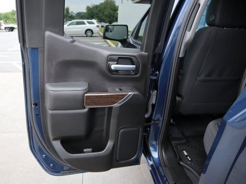 Used 2021 GMC Sierra 1500 Elevation w/ Preferred Package AWD/4WD image 17