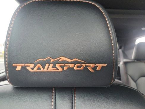 Used 2024 Honda Pilot TrailSport image 9