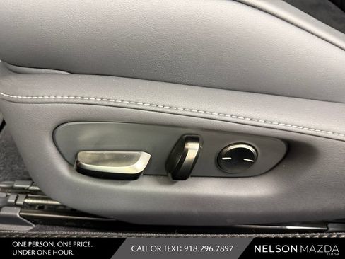 Used 2025 Lexus LC 500 Coupe w/ Dynamic Handling Package RWD image 17