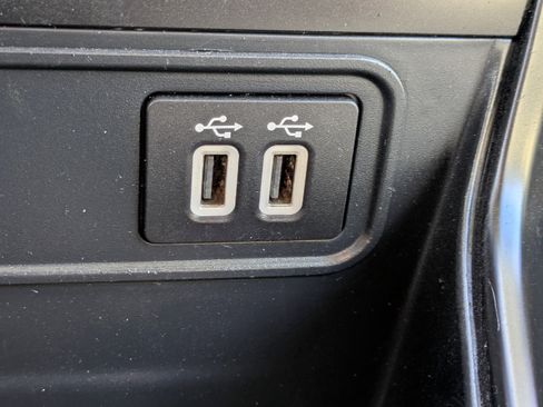 Used 2021 Ford EcoSport S image 22