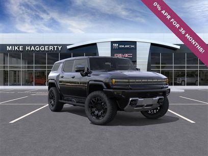 New 2025 GMC Hummer EV 2X w/ LPO, Dark Essentials Package