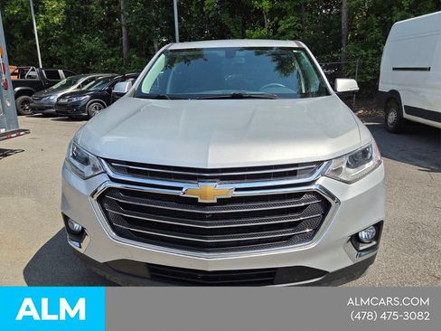 Used 2020 Chevrolet Traverse LT FWD image 3