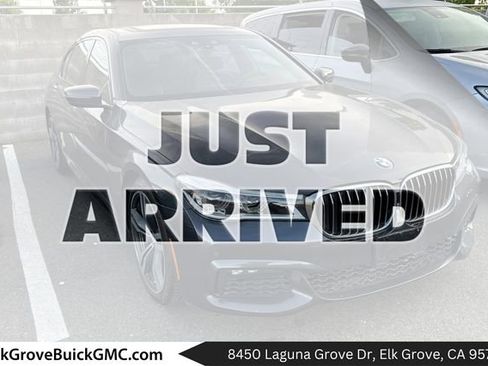 Used 2019 BMW 750i RWD image 1