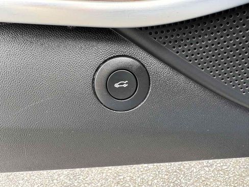Used 2018 Chevrolet Camaro ZL1 RWD image 29