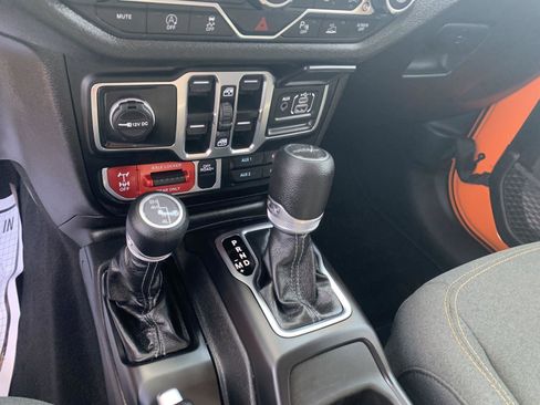 Used 2025 Jeep Gladiator Willys image 15