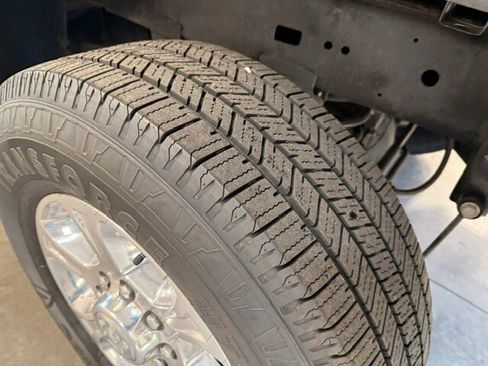 Used 2025 RAM 2500 Big Horn AWD/4WD image 28