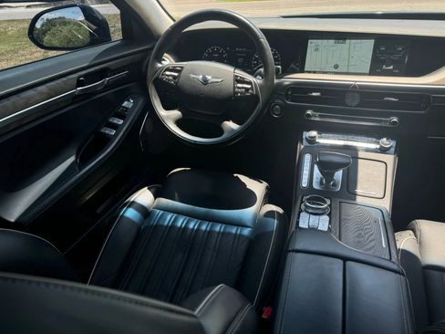Used 2022 Genesis G90 3.3T Premium RWD image 27