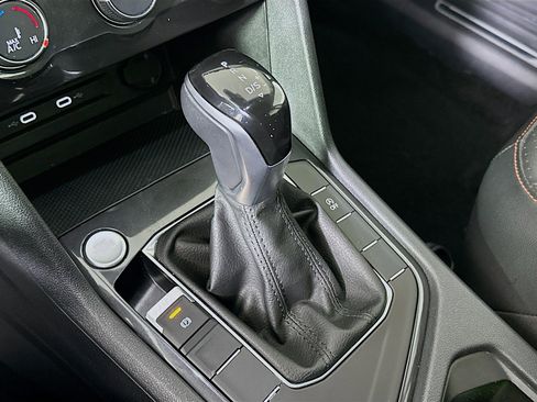 Used 2024 Volkswagen Tiguan Wolfsburg Edition image 23